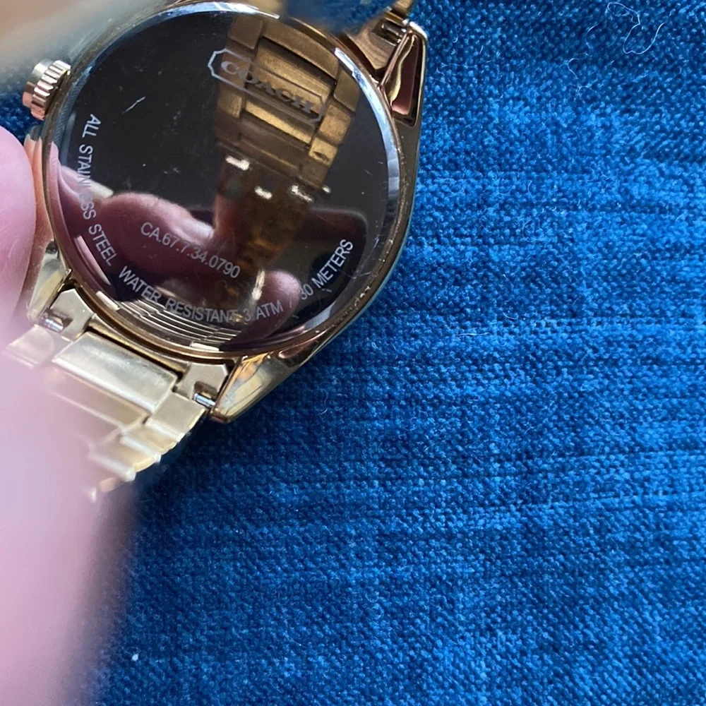 Coach 30m water resistant. Will need a battery. Dress up or down. - Picture 3 of 3